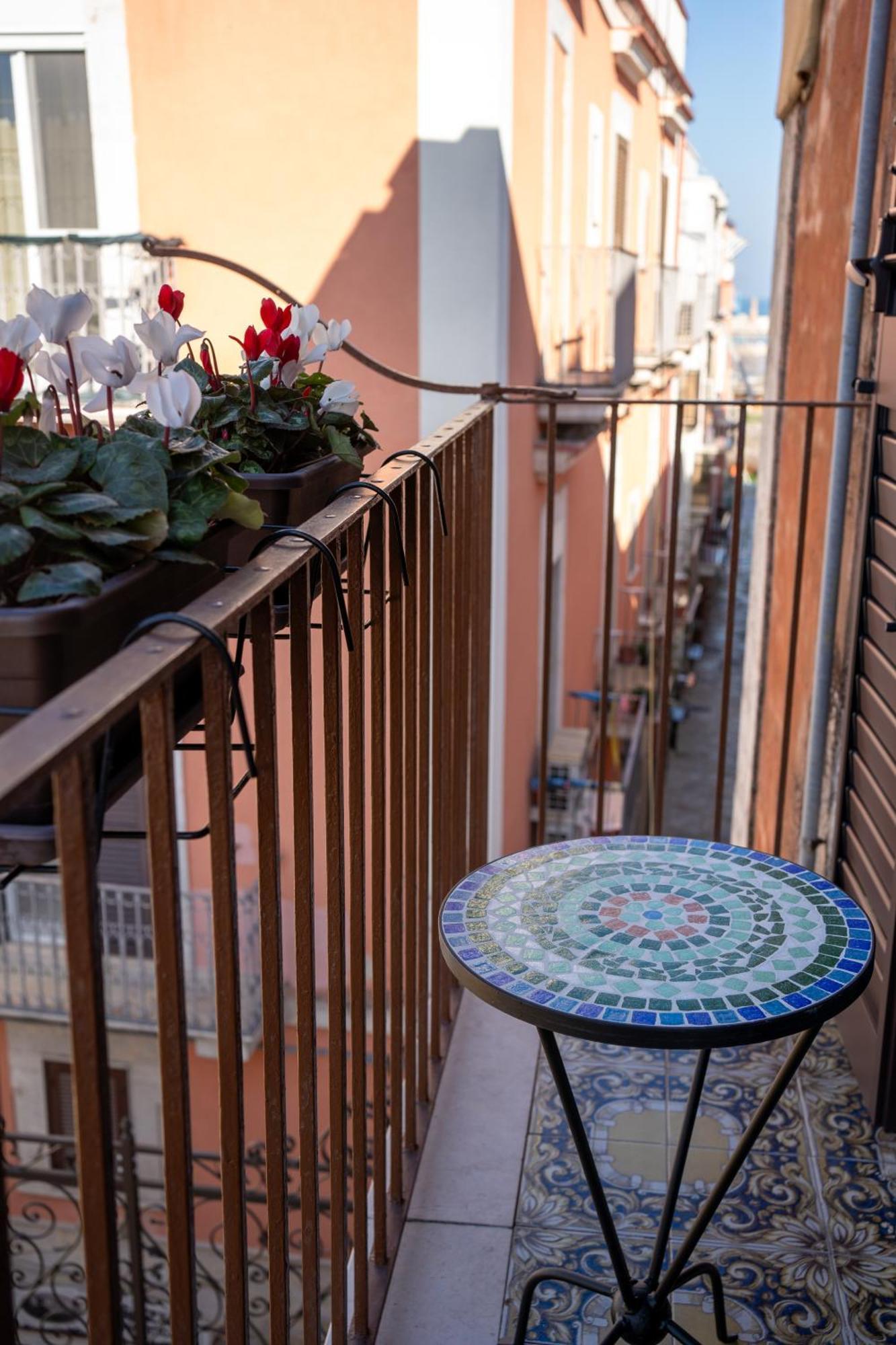 Duomo Guest House バルレッタ エクステリア 写真